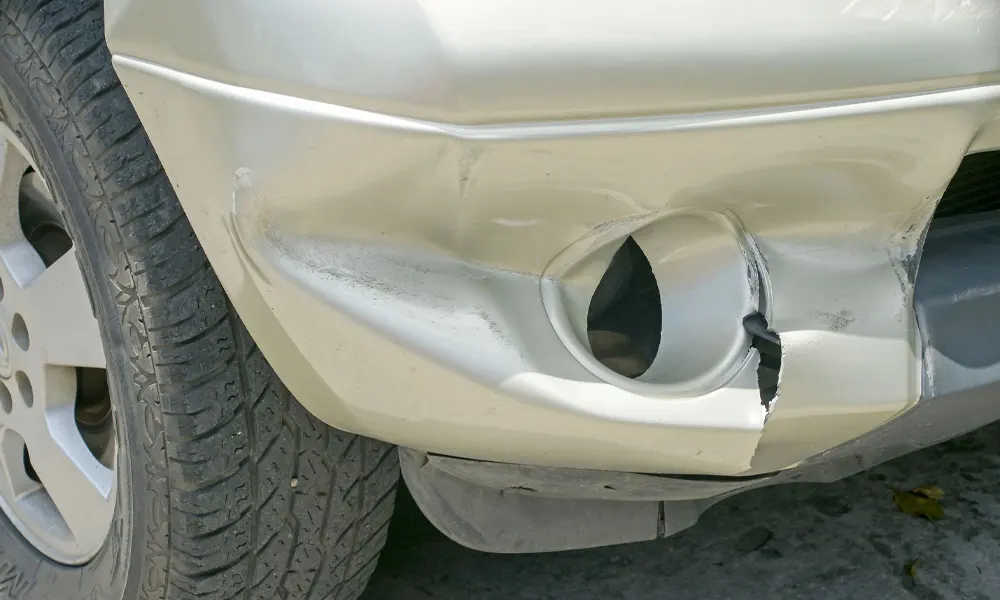 Bumper-repair-collision-damage-img